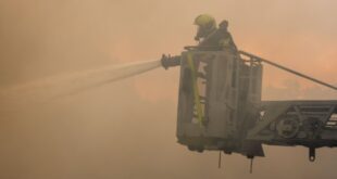 Fire devours Ontario warehouse