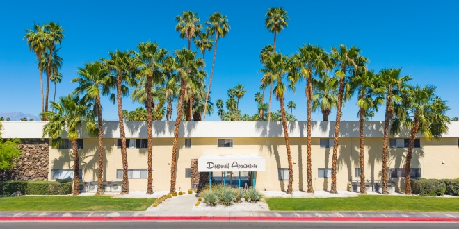 Palm Springs apartment complex sold